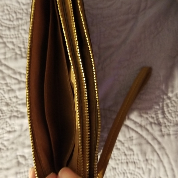 Coach Wallet - Picture 3 of 7